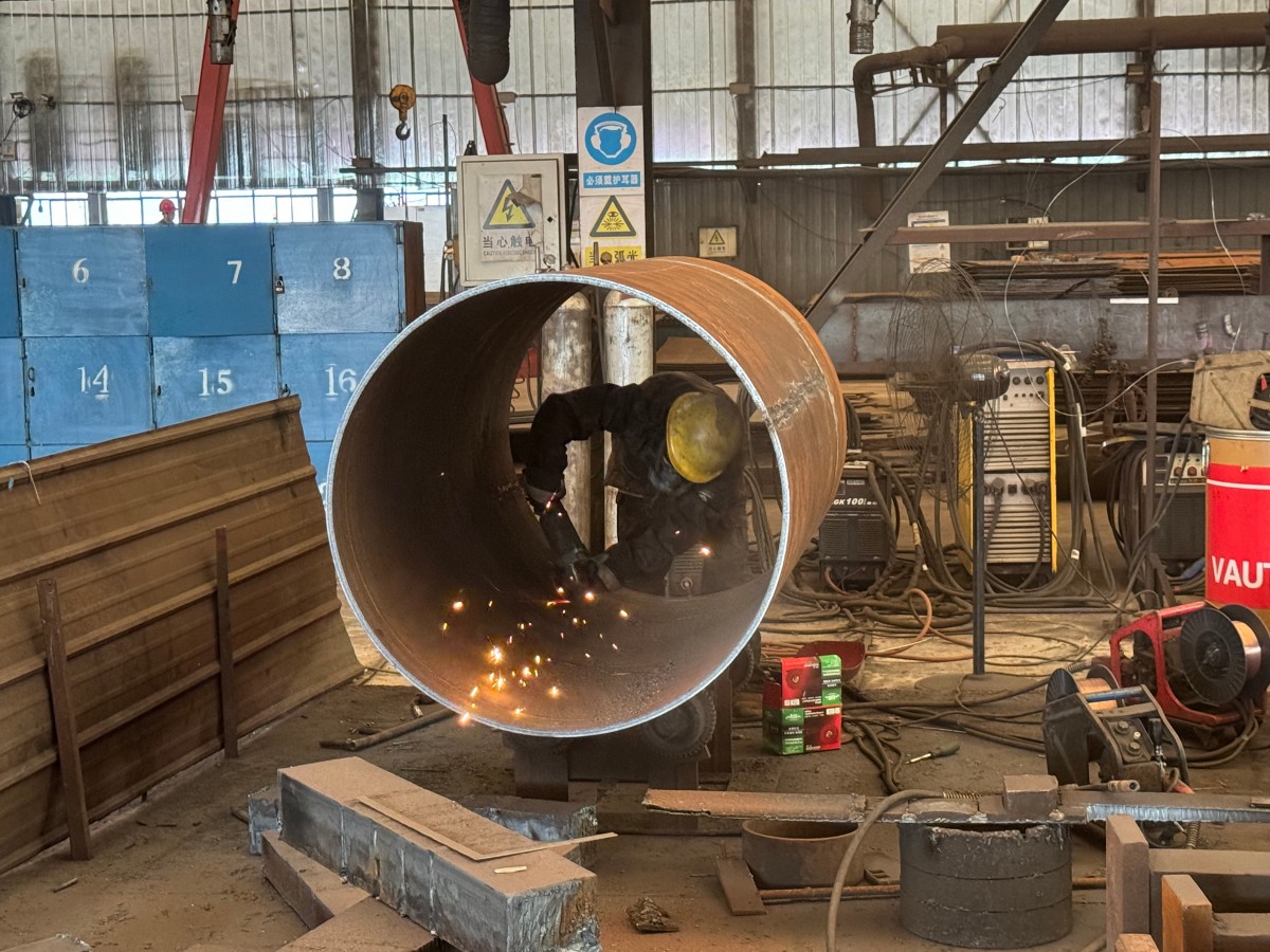 Custom Hardfacing Wear Resistant Arc Plate & Pipe  (1)