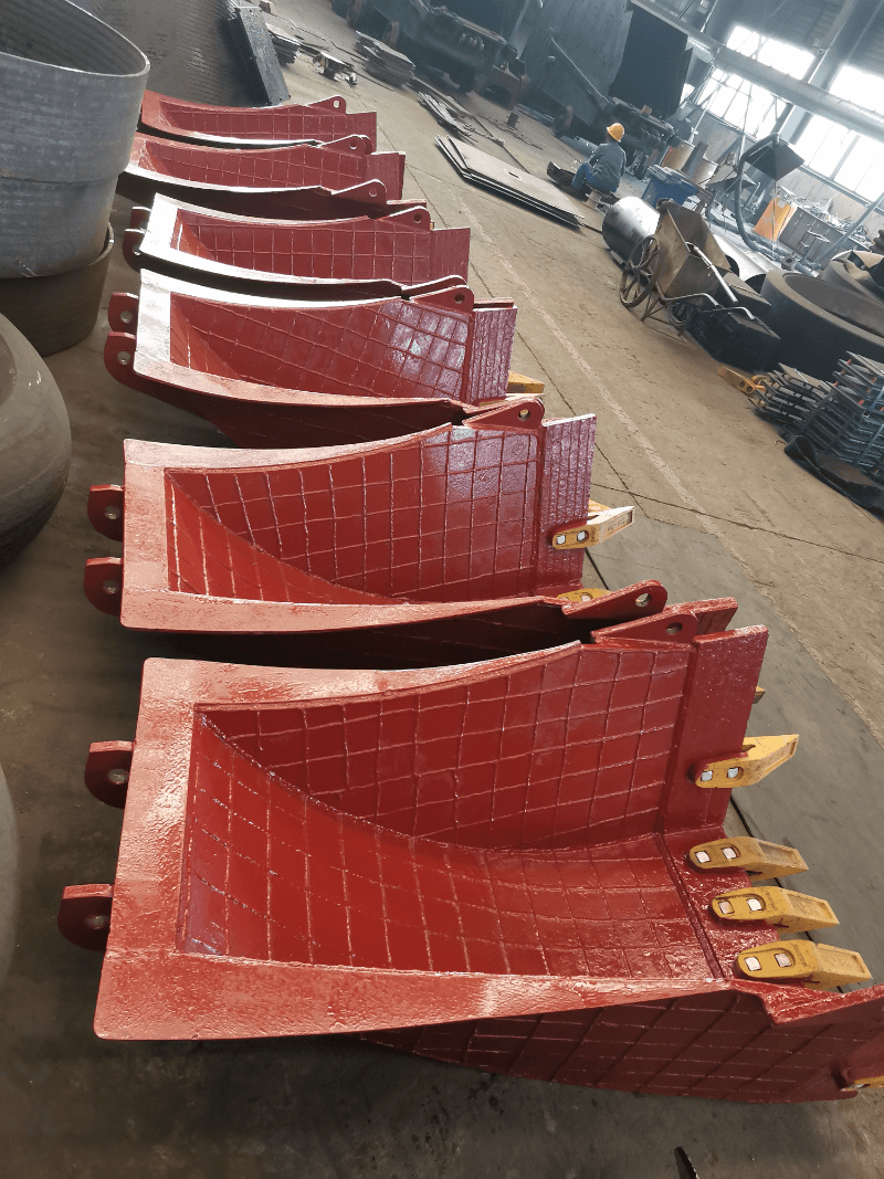 Hardfacing Wear Resistant Excavator Bucket 1