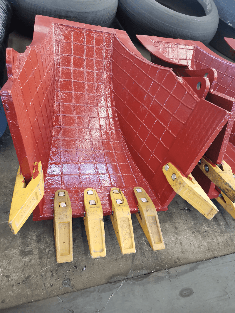 Hardfacing Wear Resistant Excavator Bucket 3